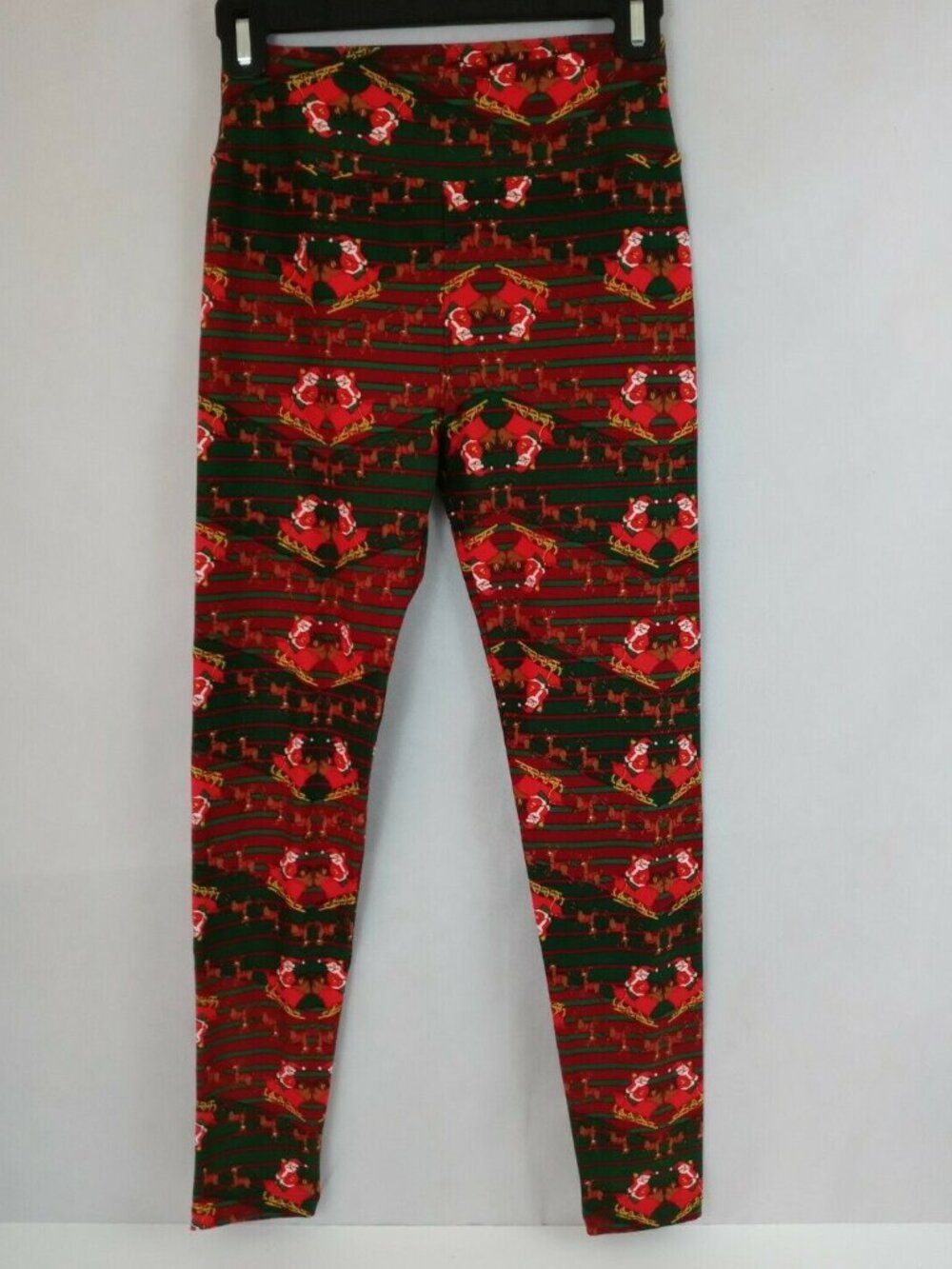 New LuLaRoe One Size Leggings Red & Green With Reindeer Pulling Santa's Sleigh